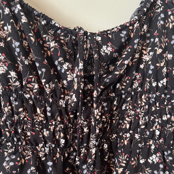 Floral Ruffle Strap Top - Picture 2 of 5